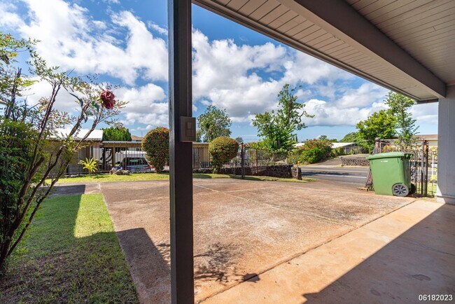 Foto del edificio - Fully Renovated 3BR/2BA/2Car Garage in Pea...