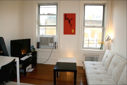 Primary Photo - 176 Spring St