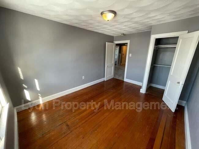 Foto del edificio - 238 Newland Ave
