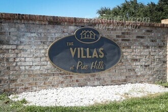 Building Photo - 5249 Champagne Cir