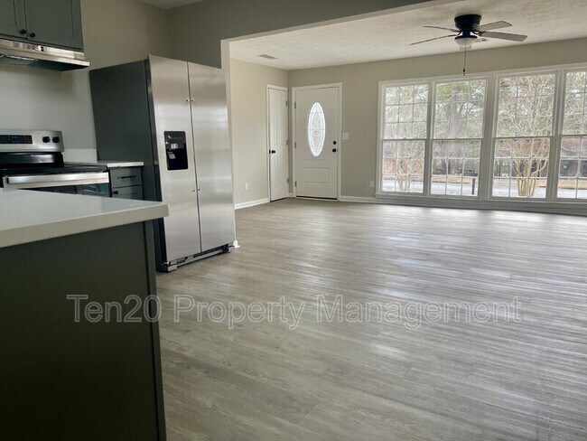 Foto del edificio - 4839 Allen St