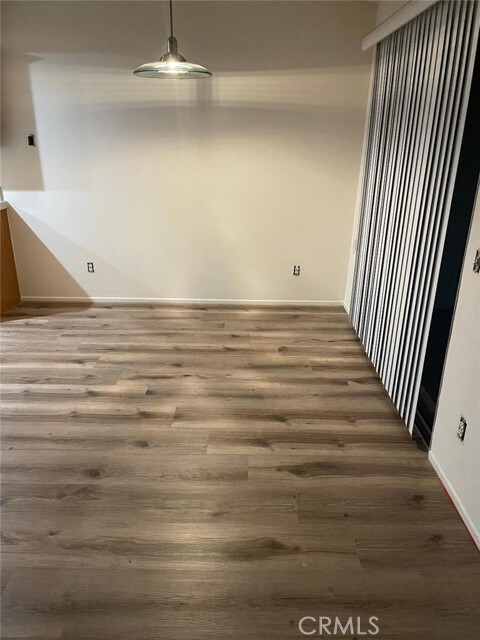 Building Photo - 3204 Little Mountain Dr