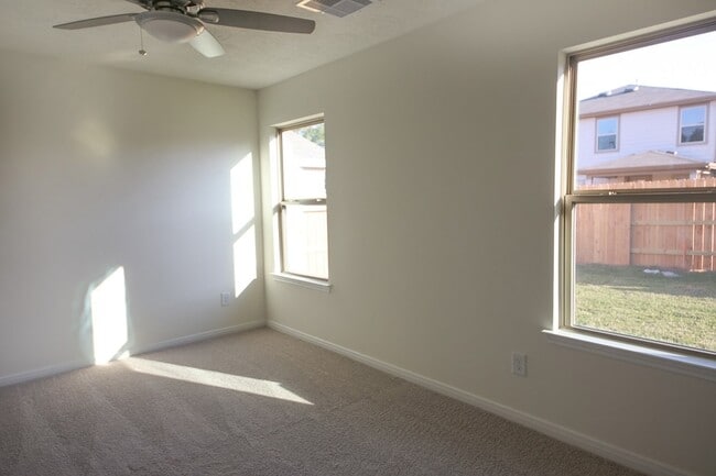 Building Photo - 9407 Castillo Ct