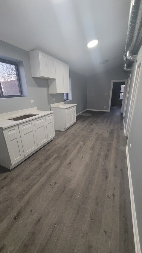Foto principal - 3042 W Cullerton St