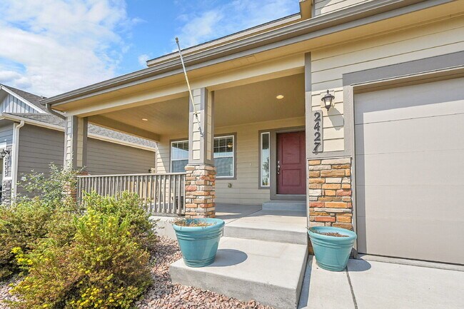 Foto del edificio - $2,650 - 3 Bed, 2.5 Bath Home in Co Spring...