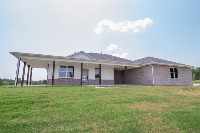 Foto del edificio - 17584 Salma Rd