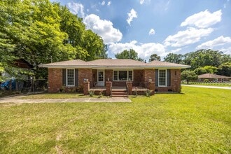 Building Photo - 3824 Forrest Rd