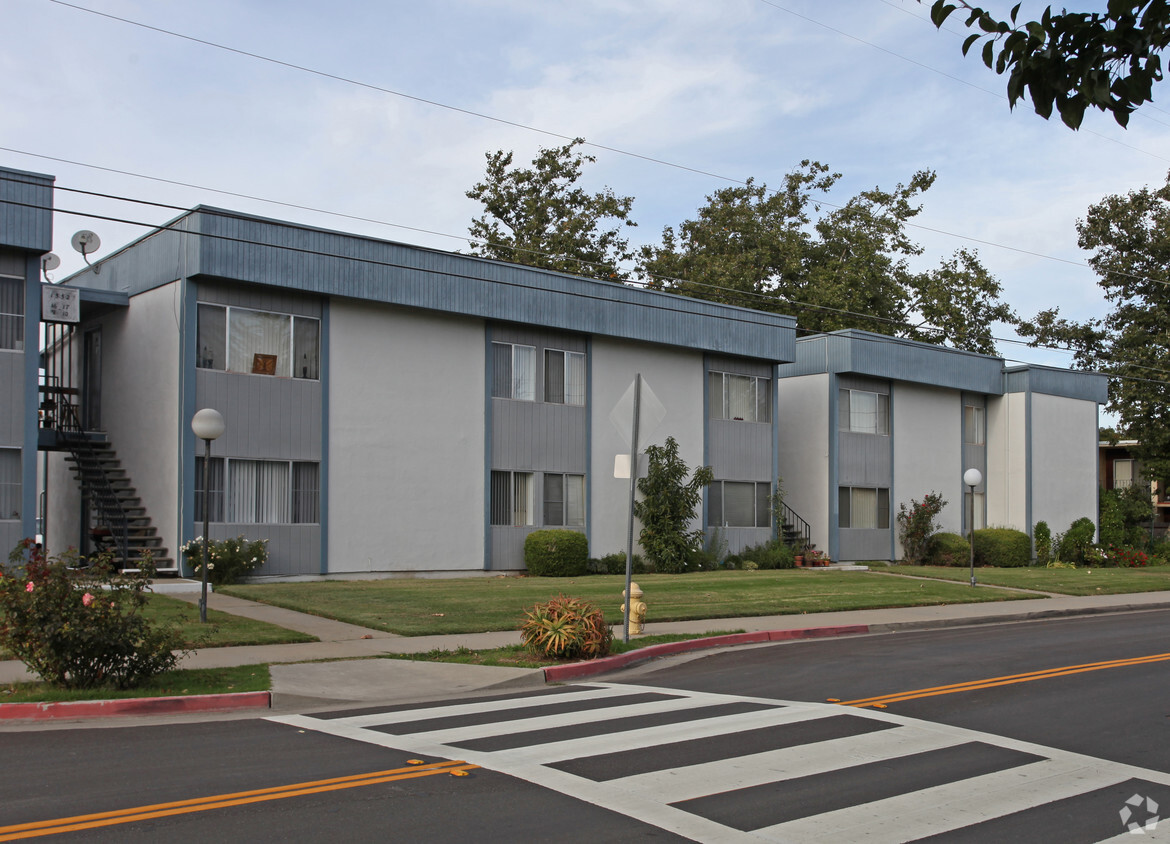 Primary Photo - Madonna Road Apartments