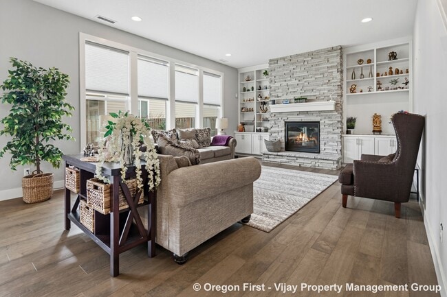 Building Photo - 16702 NW Trillium St