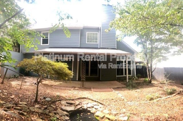 Foto del edificio - 740 Trellis Pond Ct