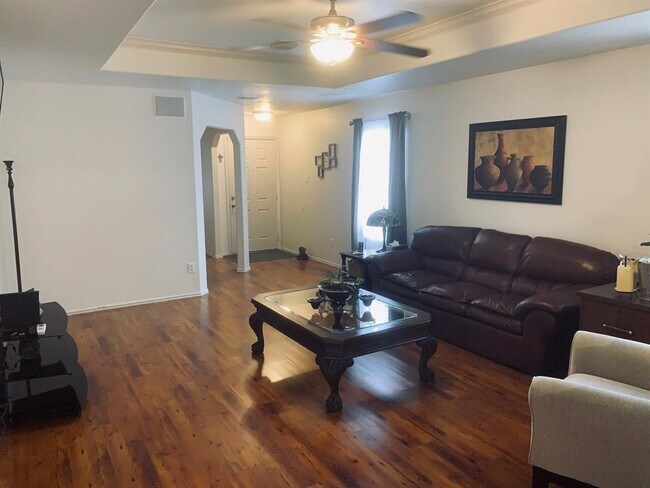 Building Photo - 9111 Grand Villa Ln