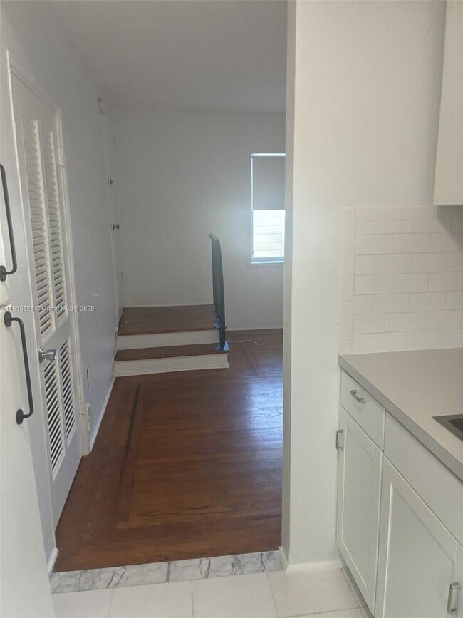 Foto del edificio - 334 25th St