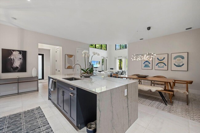 Foto del edificio - 2760 Twin Oaks Way