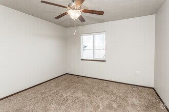 3BR, 2.5BA - 1,330 SF - Beal Townhomes