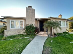 Building Photo - 4960 Rockford Dr