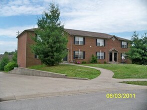 Building Photo - 125 Mallory Ct