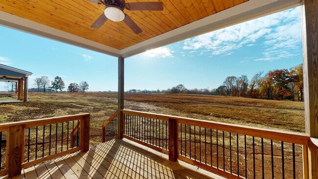 Building Photo - Beautiful Brand New Modern Farmhouse