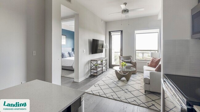 Building Photo - 825 Usener St