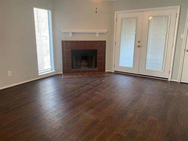 Building Photo - 2311 Balsam Dr