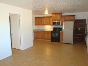 Building Photo - 510 N Ironwood Dr