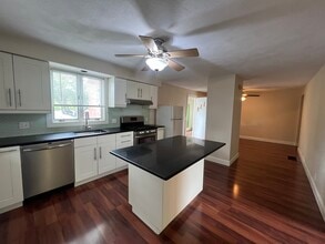 Building Photo - 60 Homer Ave