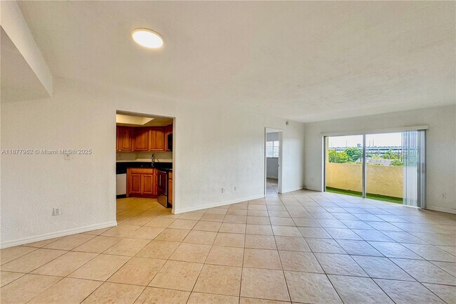 Foto del edificio - 7410 SW 82nd St