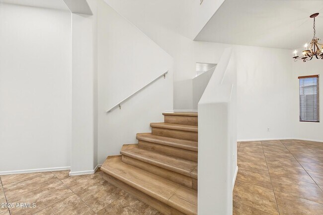 Foto del edificio - 15523 W Central St