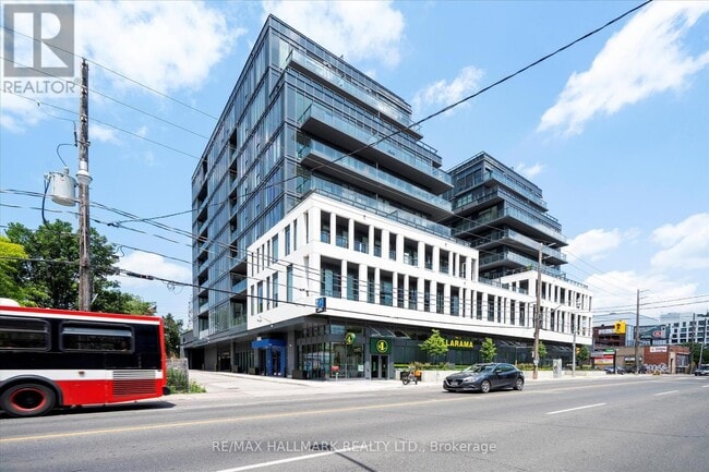 Photo du bâtiment - 500-500 Dupont St