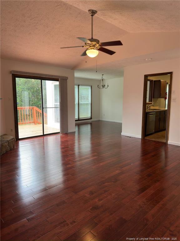 Building Photo - 5960 Laguna Dr