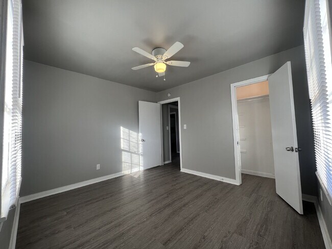Foto del edificio - Pre-Leasing "Charming" 2-Bedroom