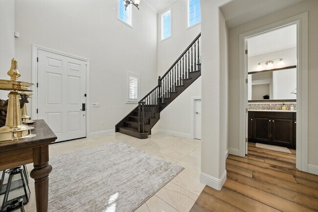 Building Photo - 201 Corriedale Ct