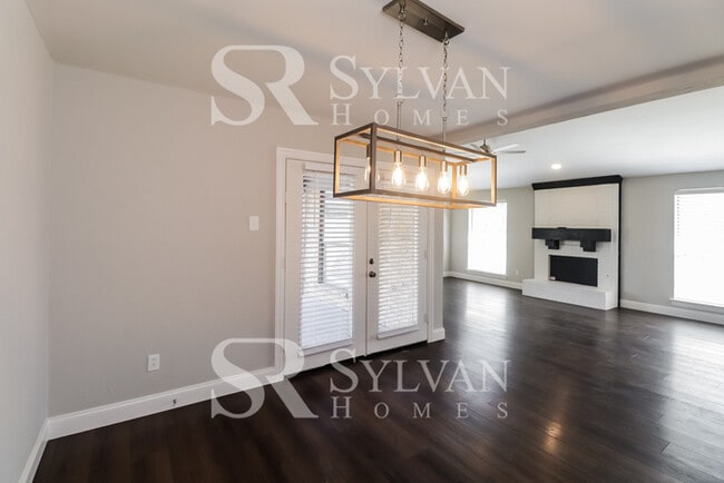 Building Photo - Life Just Got Better!