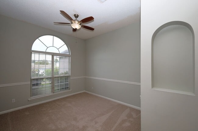Foto del edificio - 3880 Trotters Ridge Cir