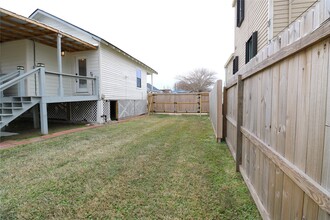 Building Photo - 5506 Ave Q 1/2