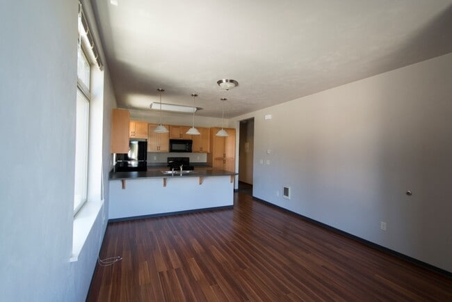 Photo - The Hood Apartment