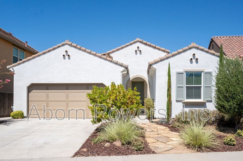 Foto principal - 7048 Greenford Way