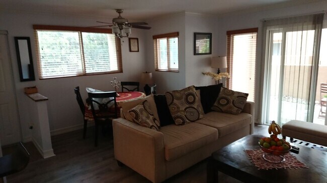 Foto del edificio - 15363 Maturin Dr