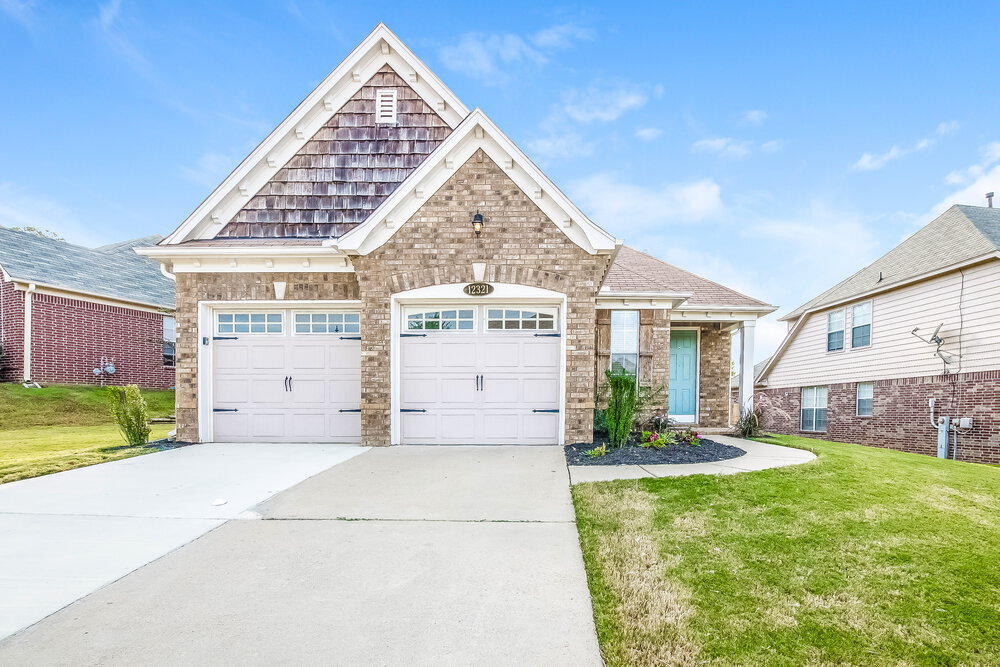 Primary Photo - 12321 Longleaf Oak Trail