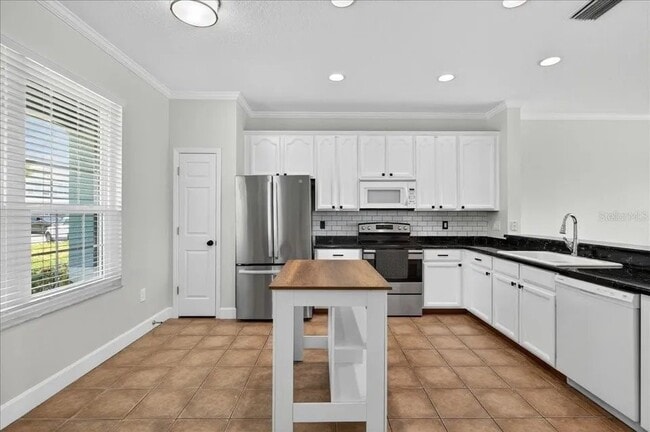 Building Photo - 11607 Colony Lake Dr