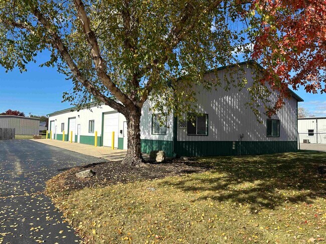 Foto del edificio - 2900 Graybill Dr