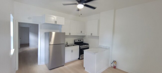 Building Photo - 2509 Youman St