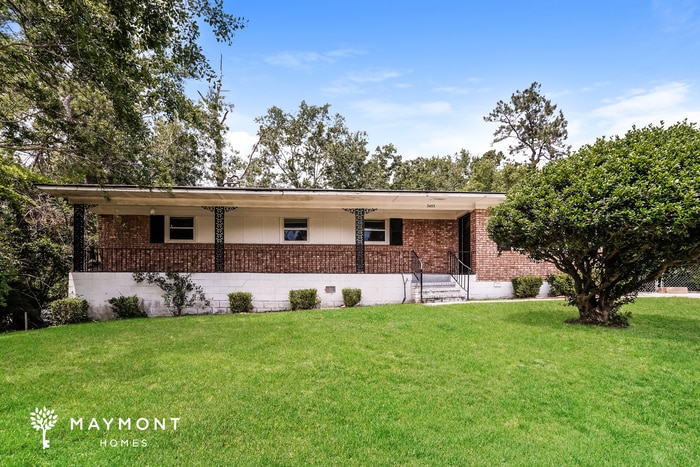 Primary Photo - 2453 Madrid Dr