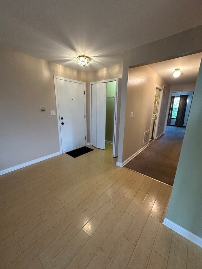 Building Photo - 311 Sheffield Ct