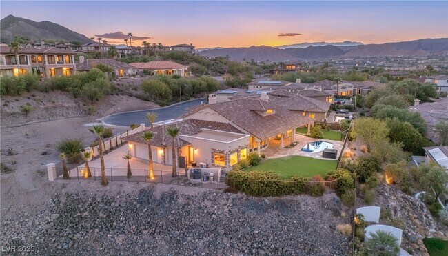 Building Photo - 2 Camino La Venta Ct