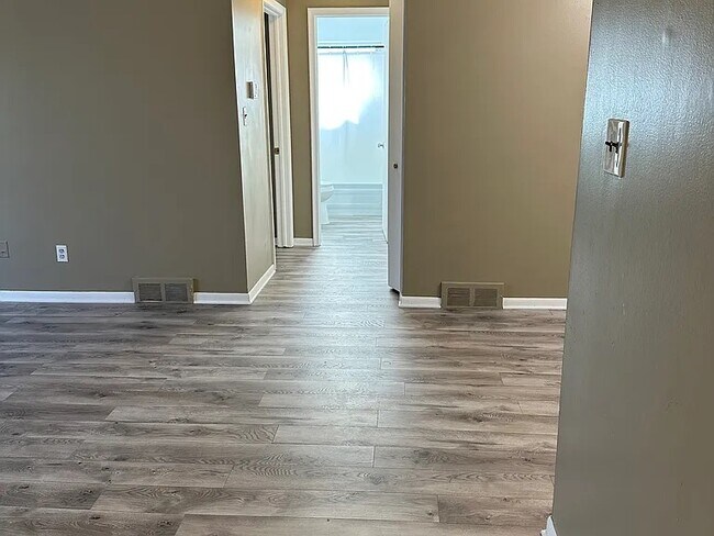 Foto del edificio - 31801 Kelly Rd