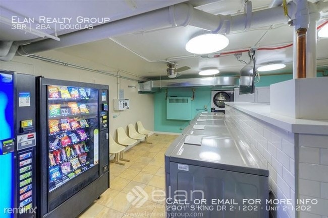 Building Photo - Prairie Shores (2901 S KING DR 2-1202)
