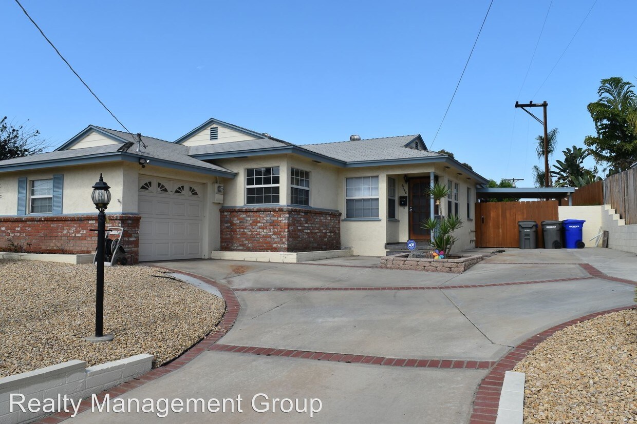 Foto principal - 3 br, 1.5 bath House - 6148 Nagel St