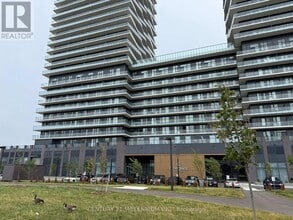 Building Photo - 15 Skyridge Dr