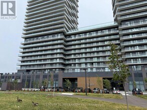 Building Photo - 15 Skyridge Dr