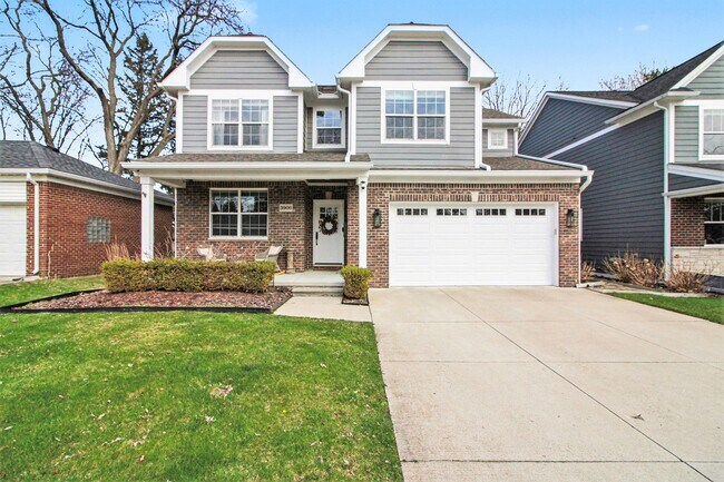 Foto del edificio - 3906 Hillside Dr